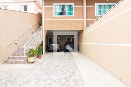 Casa à venda com 212m², 3 quartos e 4 vagas Casa à venda com 212m², 3 quartos e 4 vagasGaragem