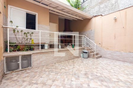 Casa à venda com 212m², 3 quartos e 4 vagas Casa à venda com 212m², 3 quartos e 4 vagasQuintal