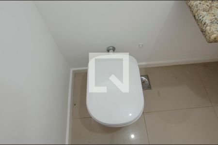 Lavabo Sala de casa de condomínio para alugar com 4 quartos, 232m² em Vargem Pequena, Rio de Janeiro