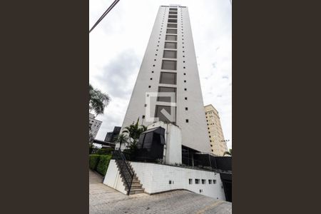 Apartamento para alugar com 60m², 2 quartos e 1 vaga Apartamento para alugar com 60m², 2 quartos e 1 vagaFachada