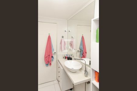 Banheiro de apartamento para alugar com 2 quartos, 52m² em Barro Branco (zona Norte), São Paulo