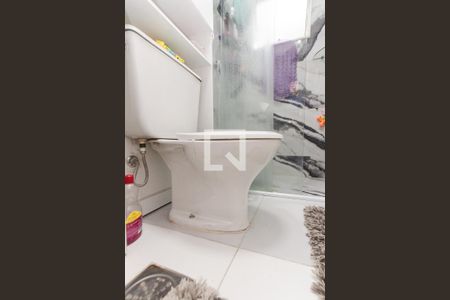Banheiro de apartamento para alugar com 2 quartos, 52m² em Barro Branco (zona Norte), São Paulo