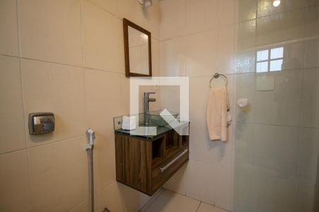 Apartamento à venda com 323m², 4 quartos e 4 vagasBanheiro da Suíte 2