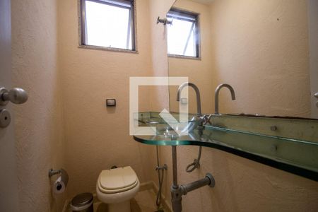 Apartamento à venda com 323m², 4 quartos e 4 vagasLavabo