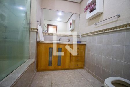 Apartamento à venda com 323m², 4 quartos e 4 vagasBanheiro da Suíte