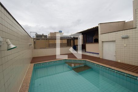 Apartamento à venda com 323m², 4 quartos e 4 vagasPiscina