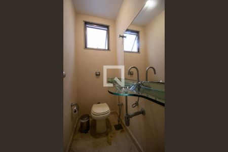 Apartamento à venda com 323m², 4 quartos e 4 vagasLavabo