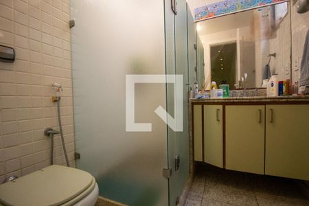 Apartamento à venda com 323m², 4 quartos e 4 vagasBanheiro Social