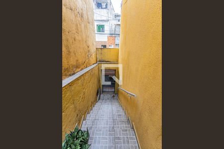 Casa à venda com 126m², 3 quartos e 1 vagaEscada entrada