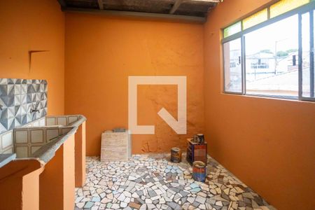 Casa para alugar com 36m², 1 quarto e 1 vagaÁrea de Serviço