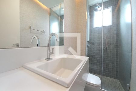 Banheiro de apartamento à venda com 3 quartos, 70m² em Vila Nova, Campinas