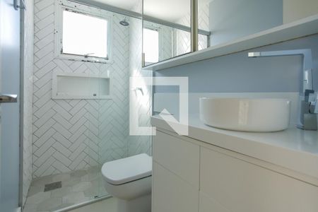 Apartamento à venda com 69m², 2 quartos e 2 vagasBanheiro da Suíte