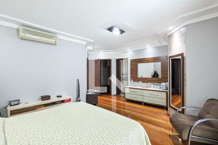 Casa à venda com 264m², 4 quartos e 3 vagasQuarto da suíte