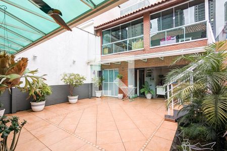 Casa à venda com 264m², 4 quartos e 3 vagasQuintal