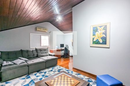 Casa à venda com 264m², 4 quartos e 3 vagasSótão