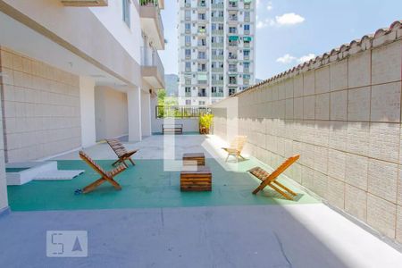 Apartamento à venda com 68m², 2 quartos e 1 vagaÁrea comum