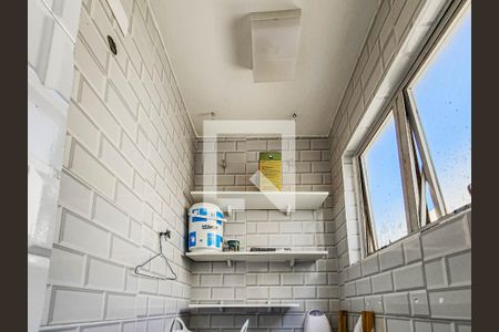 Apartamento para alugar com 120m², 2 quartos e 1 vaga Apartamento para alugar com 120m², 2 quartos e 1 vagaDespensa