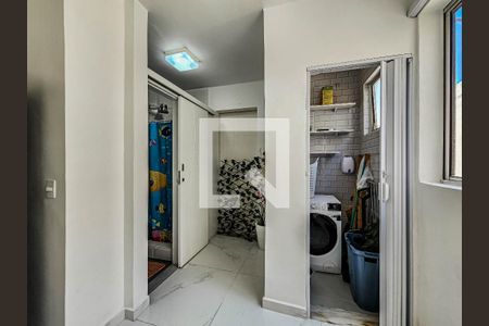 Apartamento para alugar com 120m², 2 quartos e 1 vaga Apartamento para alugar com 120m², 2 quartos e 1 vagaÁrea de Serviço