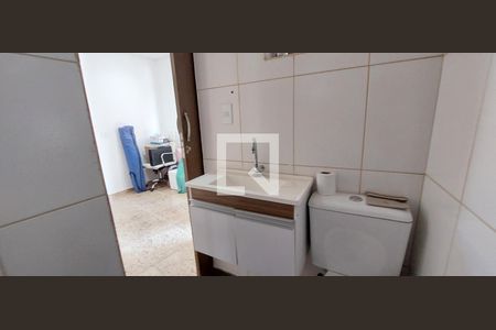 Casa à venda com 159m², 3 quartos e 2 vagasBanheiro home office