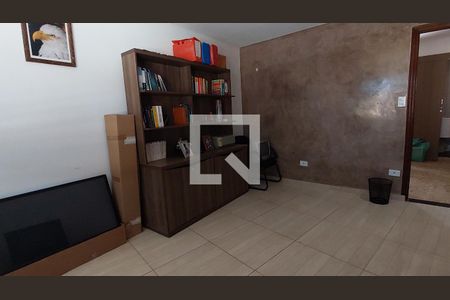 Casa à venda com 159m², 3 quartos e 2 vagasEspaço home office