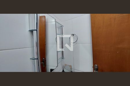 Casa à venda com 159m², 3 quartos e 2 vagasBanheiro 2