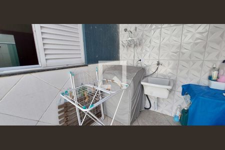 Casa à venda com 159m², 3 quartos e 2 vagasÁrea de Serviço