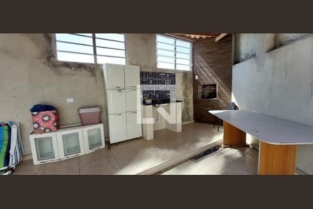 Casa à venda com 159m², 3 quartos e 2 vagasQuintal/churrasqueira