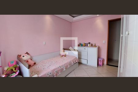 Casa à venda com 159m², 3 quartos e 2 vagasQuarto 2