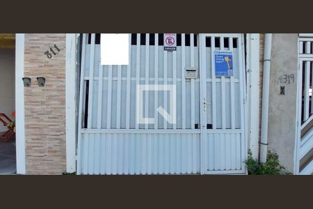 Casa à venda com 159m², 3 quartos e 2 vagasFachada