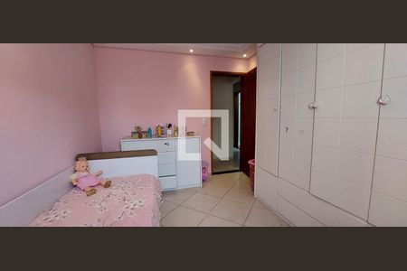 Casa à venda com 159m², 3 quartos e 2 vagasQuarto 2