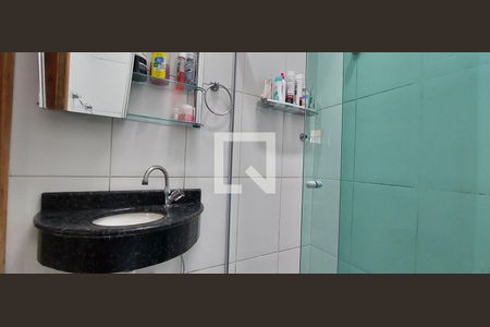 Casa à venda com 159m², 3 quartos e 2 vagasBanheiro Quarto 1 suíte