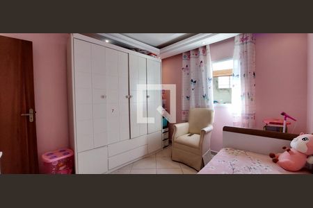 Casa à venda com 159m², 3 quartos e 2 vagasQuarto 2