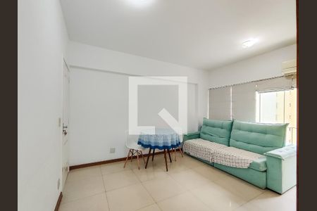 Sala de apartamento à venda com 2 quartos, 60m² em Tijuca, Rio de Janeiro
