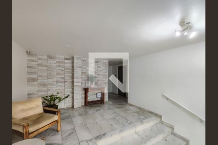 Apartamento à venda com 60m², 2 quartos e 1 vagaFachada e portaria