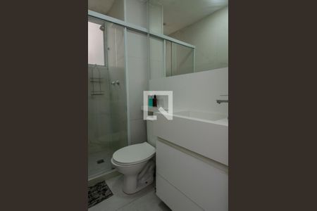 Apartamento à venda com 45m², 2 quartos e 1 vaga Apartamento à venda com 45m², 2 quartos e 1 vagaBanheiro