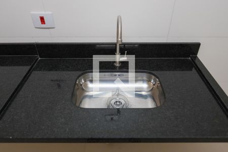 Studio para alugar com 32m², 1 quarto e sem vaga Studio para alugar com 32m², 1 quarto e sem vagaCozinha e área de serviço