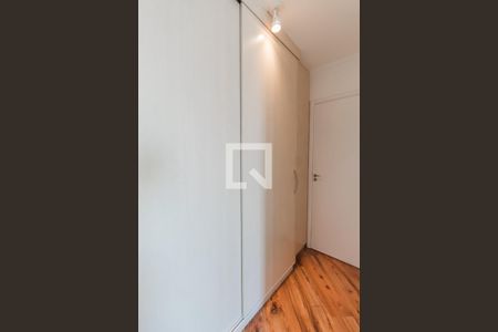 Quarto 1 - Armários de apartamento à venda com 2 quartos, 52m² em Vila Basileia, São Paulo