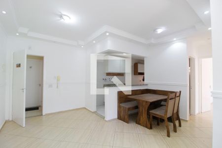 Sala de apartamento para alugar com 2 quartos, 55m² em Jardim Barbacena, Cotia