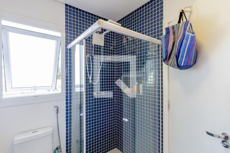 Casa à venda com 380m², 6 quartos e 4 vagasBanheiro da Suíte 3 e 4