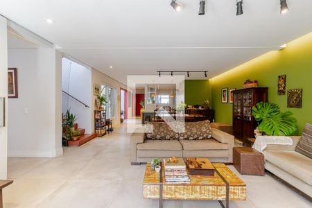 Casa à venda com 380m², 6 quartos e 4 vagasSala de Estar