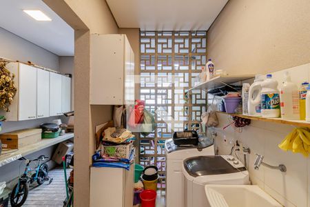 Casa à venda com 380m², 6 quartos e 4 vagasÁrea de Serviço