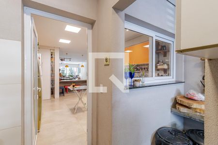 Casa à venda com 380m², 6 quartos e 4 vagasÁrea de Serviço