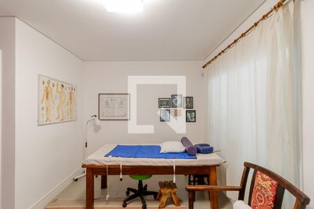 Casa à venda com 380m², 6 quartos e 4 vagasEscritório Individual