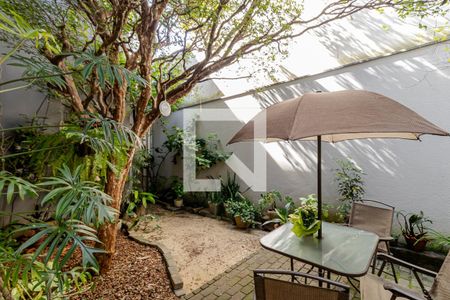 Casa à venda com 380m², 6 quartos e 4 vagasJardim 2