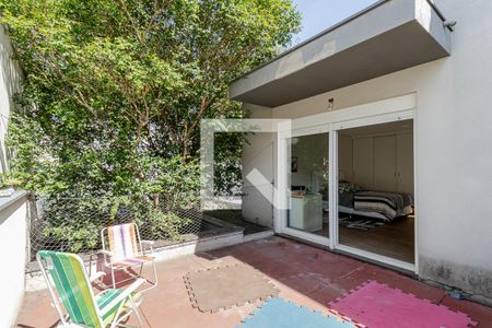 Casa à venda com 380m², 6 quartos e 4 vagasTerraço Quarto 1