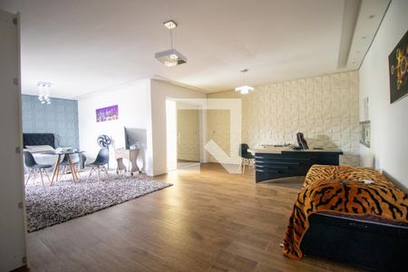 Casa de condomínio para alugar com 300m², 3 quartos e 2 vagasQuarto 1 Suíte Master
