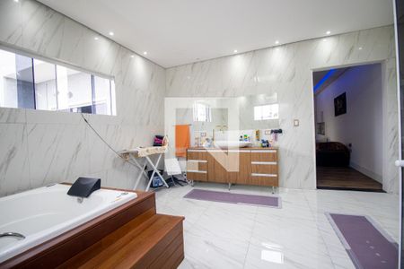 Casa de condomínio para alugar com 300m², 3 quartos e 2 vagasBanheiro da Suíte