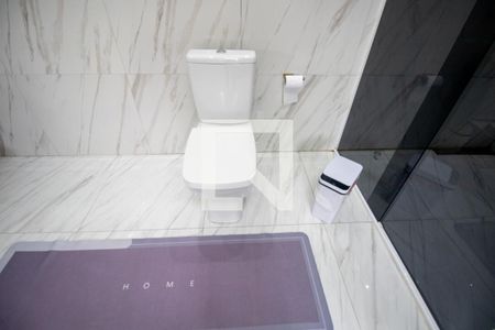 Casa de condomínio para alugar com 300m², 3 quartos e 2 vagasBanheiro da Suíte