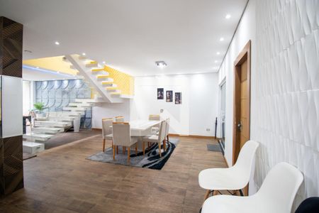 Casa de condomínio para alugar com 300m², 3 quartos e 2 vagasCozinha