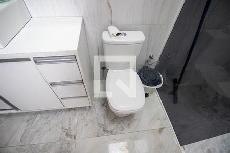 Casa de condomínio para alugar com 300m², 3 quartos e 2 vagasBanheiro Social 1